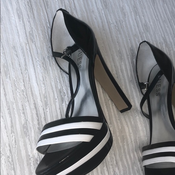 Guess platform heels - Picture 2 of 5